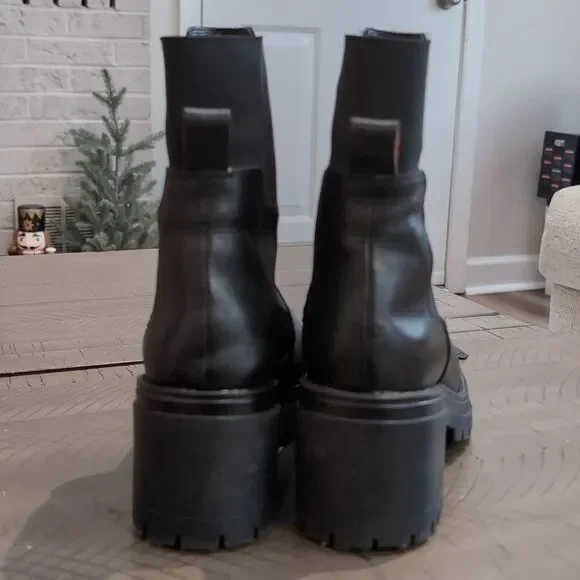 Boden Black Leather Heeled Chelsea Boots Chunky Block Heel Sz 41 - Picture 3 of 14